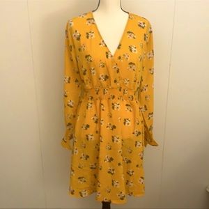 Almost Famous Floral Dress NWT - L ☀️